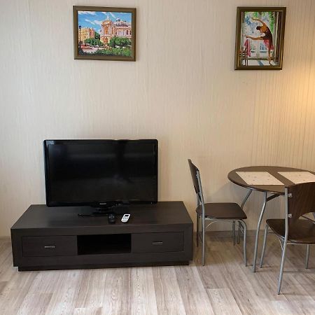Excellent Apartment In The Center Of Odessa Екстериор снимка