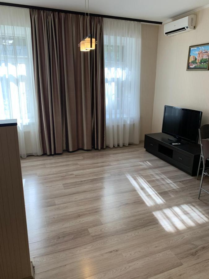 Excellent Apartment In The Center Of Odessa Екстериор снимка